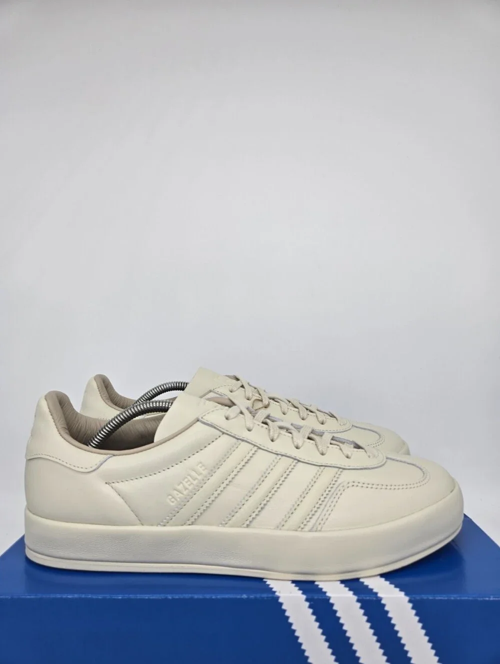 adidas men gazelle