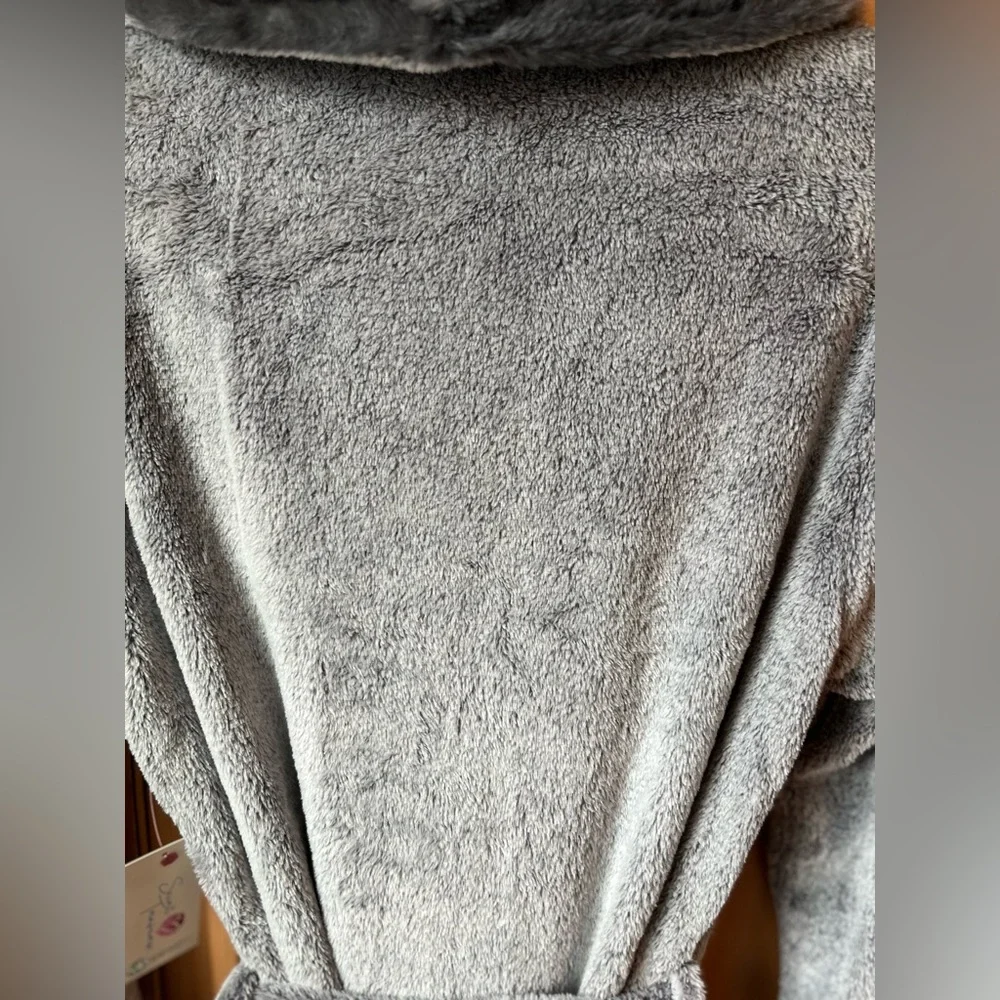 Secret Treasures nwt secret