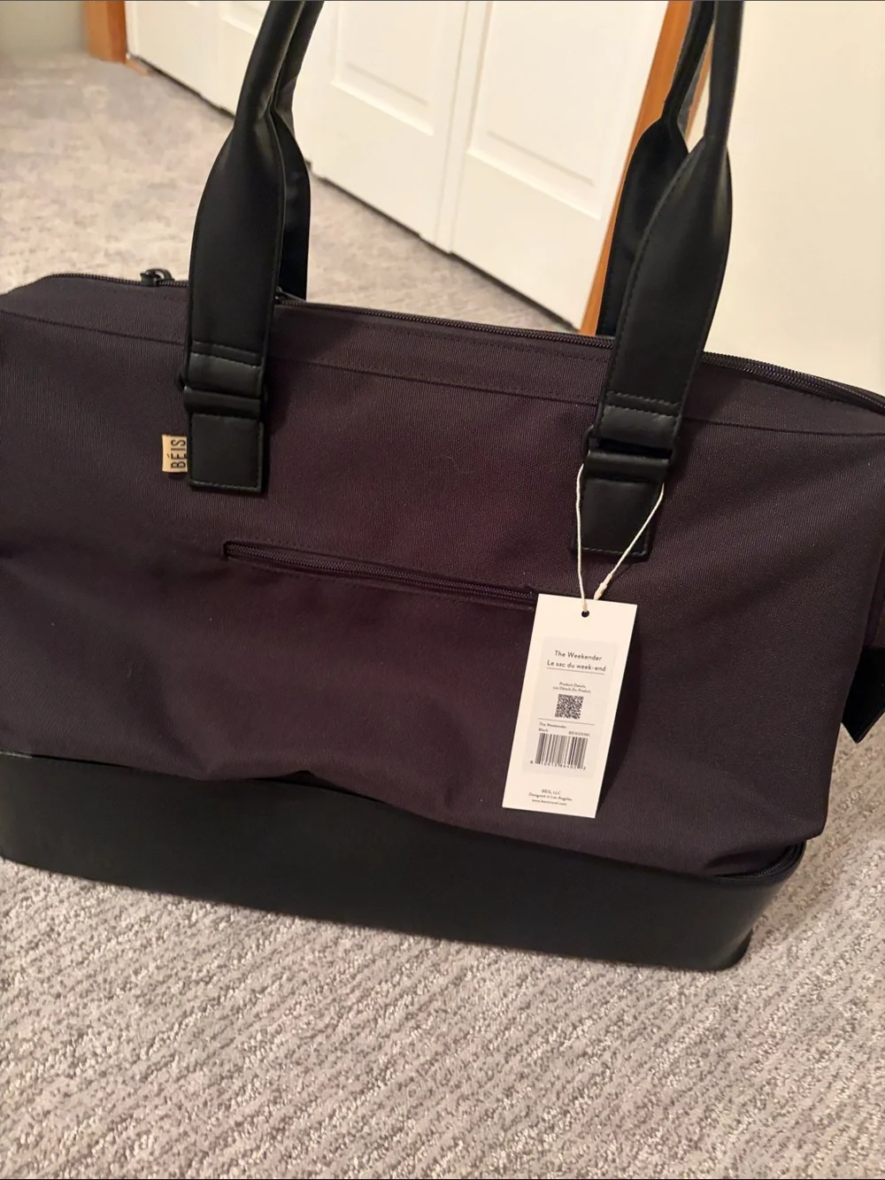 Beis Weekender Bag. Brand new. Black
