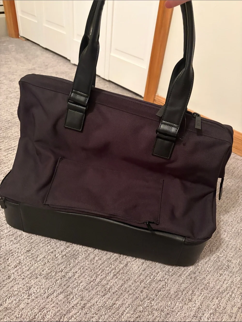 BEIS sleek black