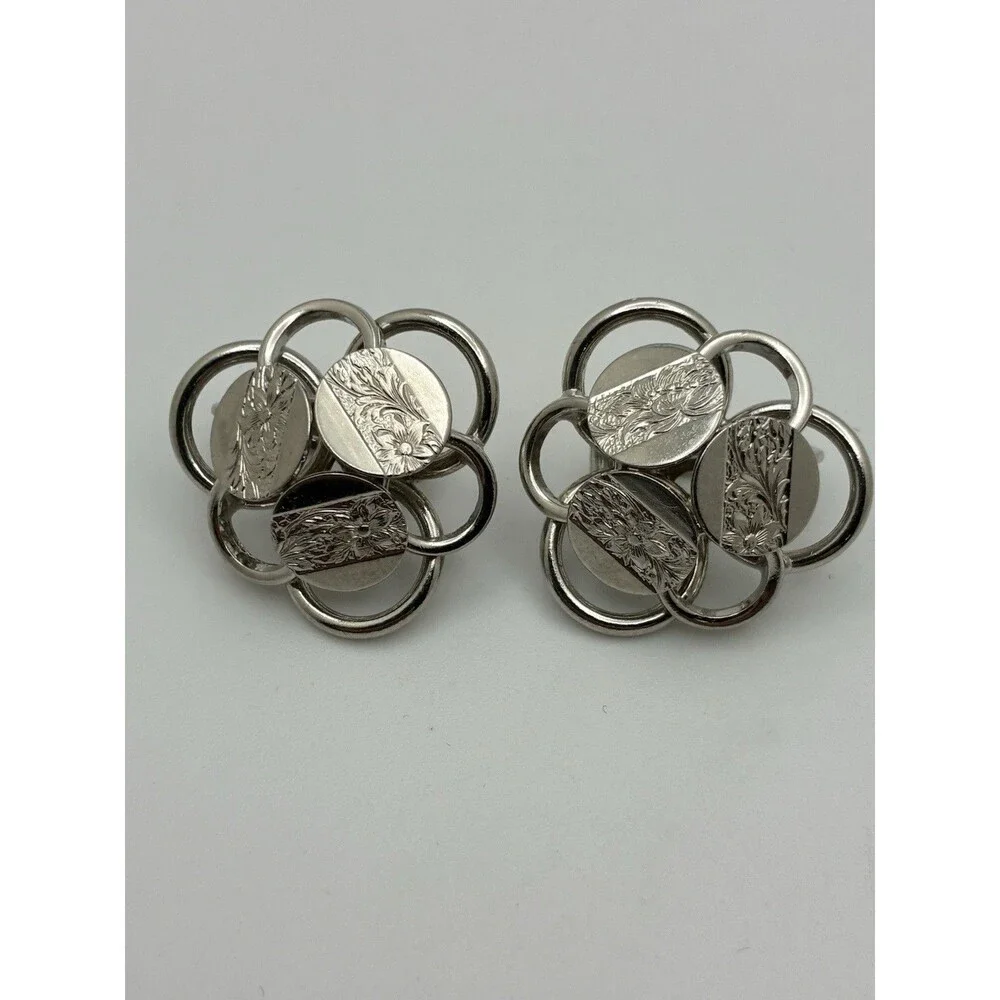 Sarah Coventry Silver Tone Circle Link Clip on Earrings Vintage Costume Jewelry