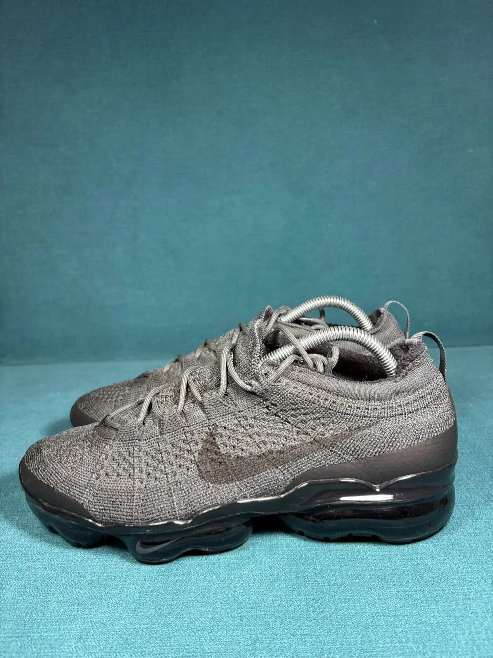 Nike Air VaporMax 2023 Flyknit Mens Size 9.5 Triple Black Sneakers DV1678-006