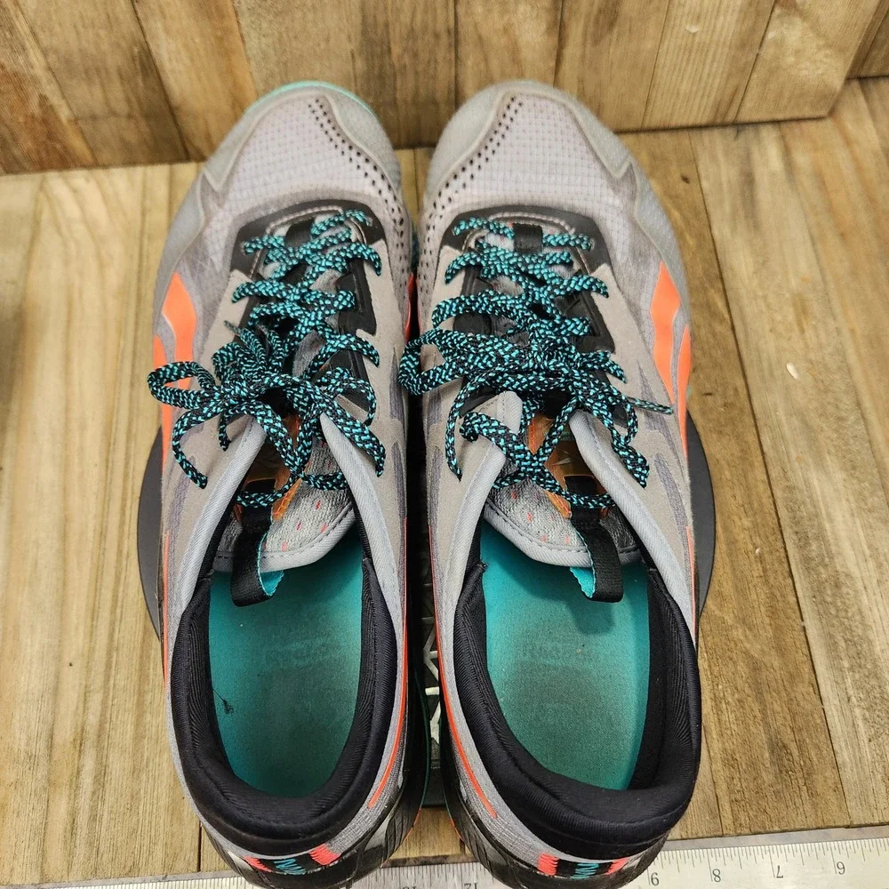 Reebok lightweight running