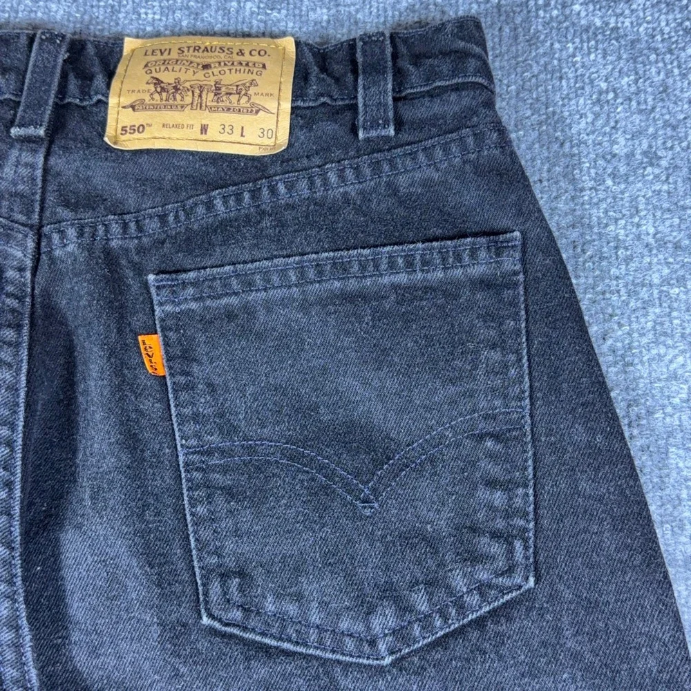 Vintage Levis 550 Orange Tab Mens 33x30 Black Relaxed Tapered Leg Jeans USA 90s