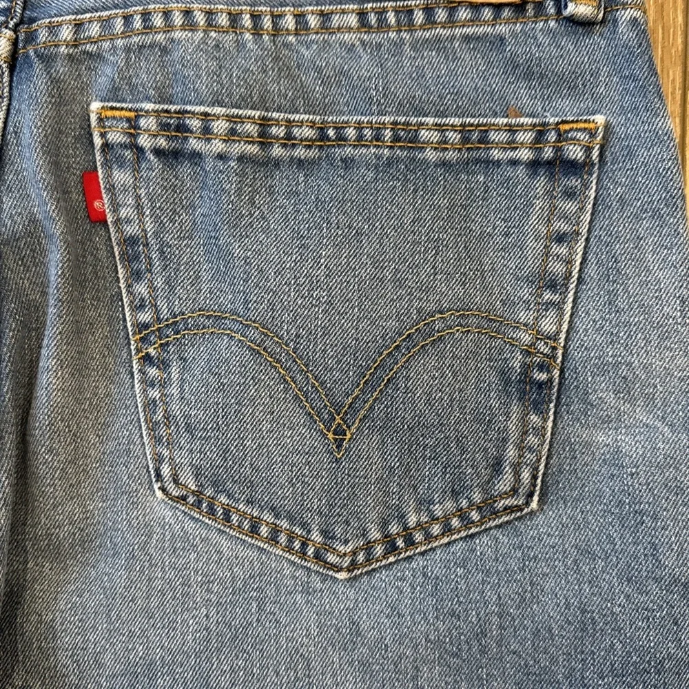 Levi's 505 Straight Fit Denim Jeans Mens 36x29 Darker‎ Wash 5 Pocket 100% Cotton