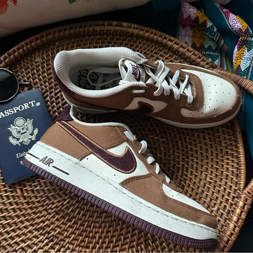 Nike excellent see