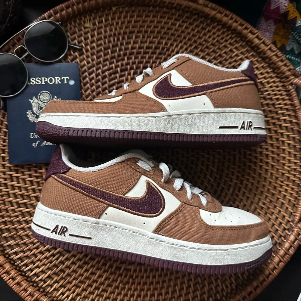 Nike excellent see