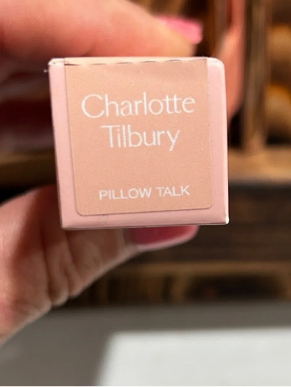 Charlotte Tilbury liquid highlighter