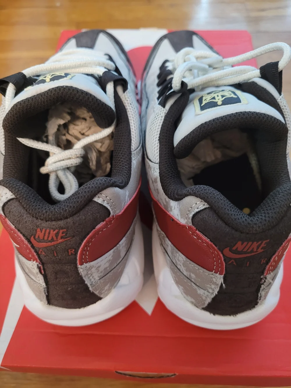 Nike classic low