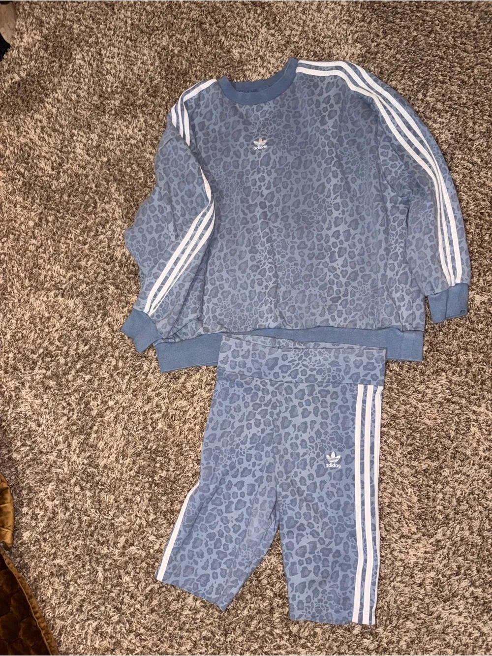 adidas stripe white print