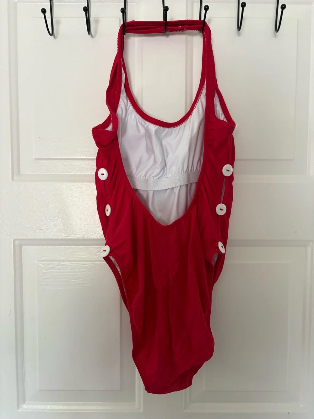 VENUS vibrant red