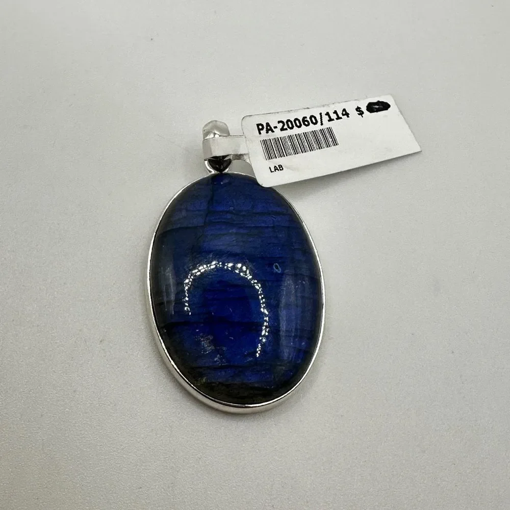 NWOT MONSTER‎ 39x28mm Labradorite in solid sterling silver pendant!