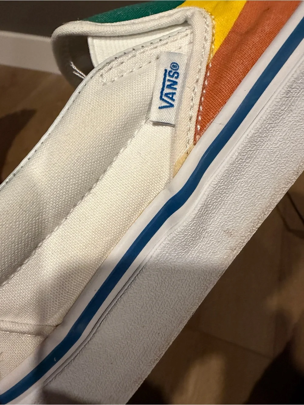 Vans Unisex Classic Canvas Slip-On Rainbow Size 8.5(W) or 7(M) EU 39