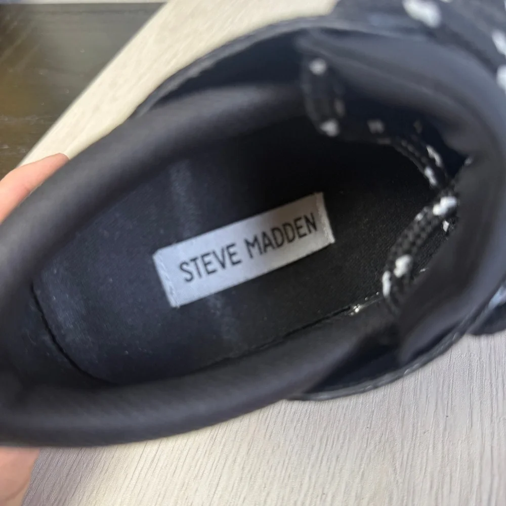 Steve Madden steve madden