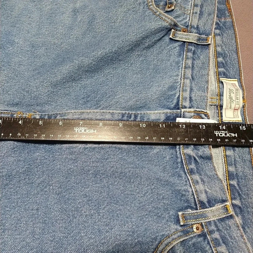Levis measurements photos