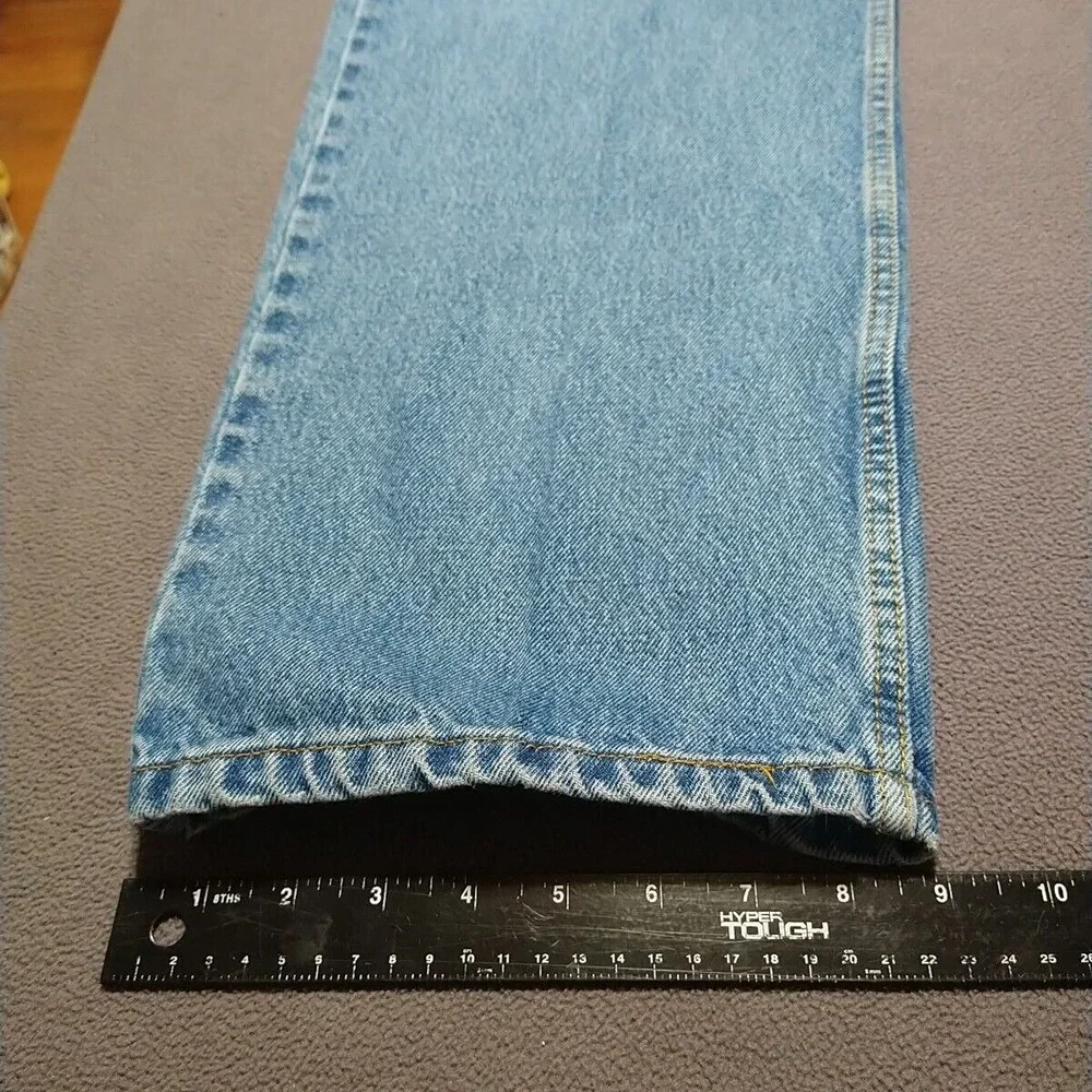 Levis measurements photos