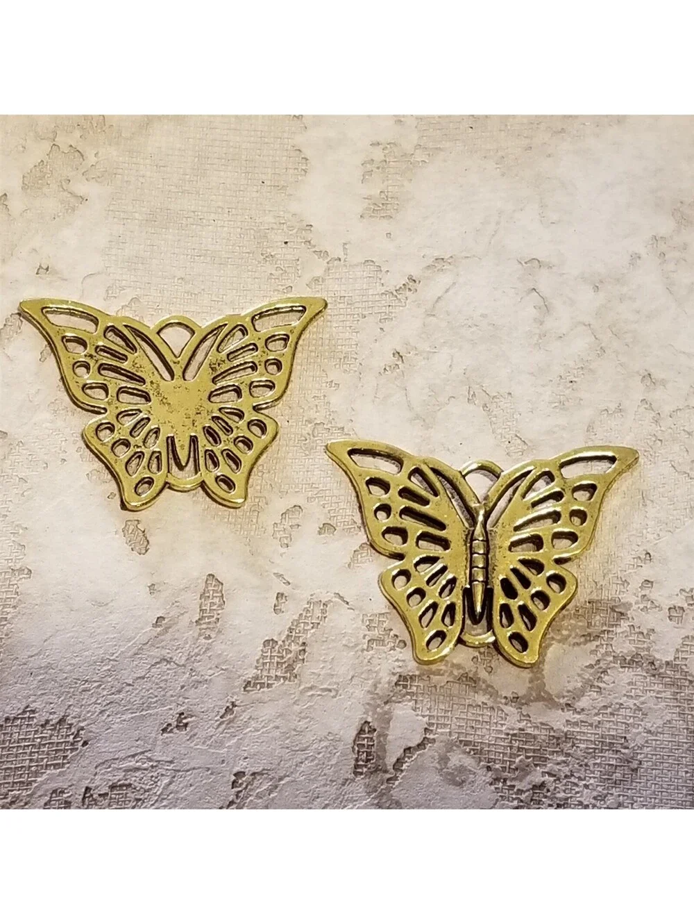 N/A pendants 39x29mm