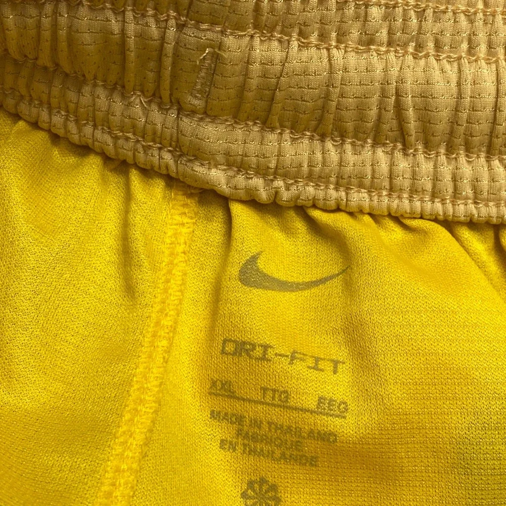 Nike inv 28