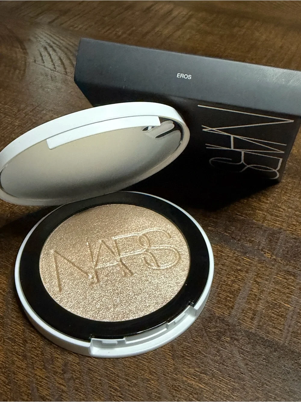 NARS-EROS-Light Reflecting Luminizing Powder in - 