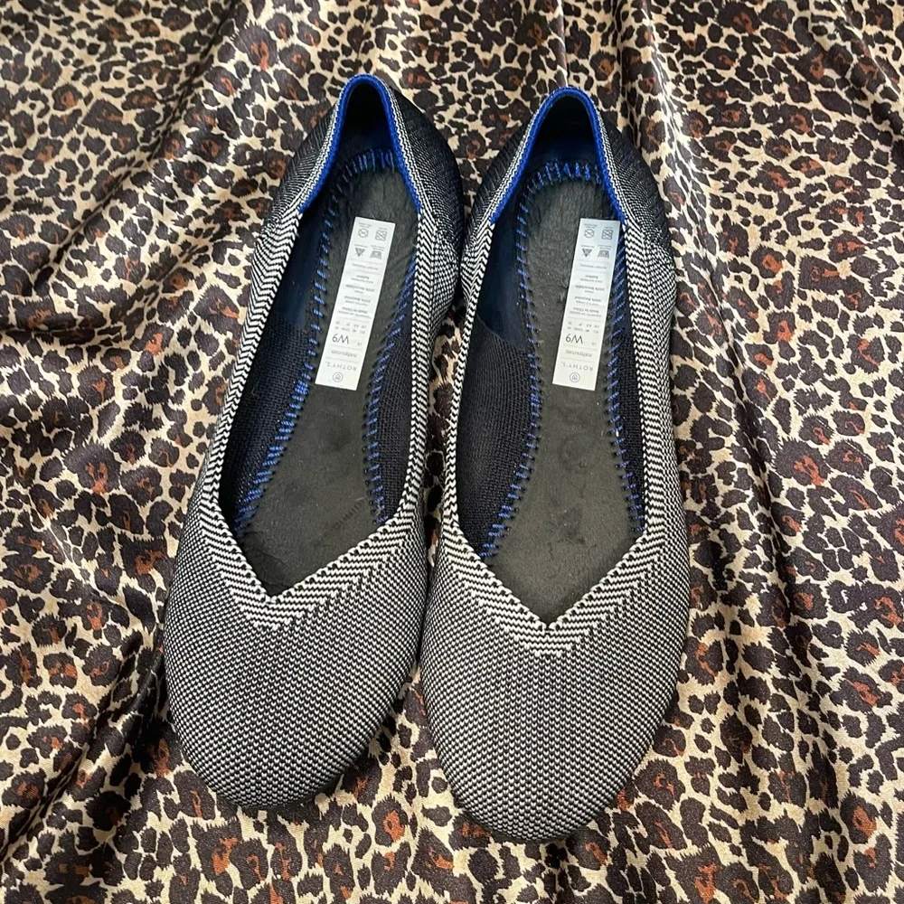Rothys rothy’s round