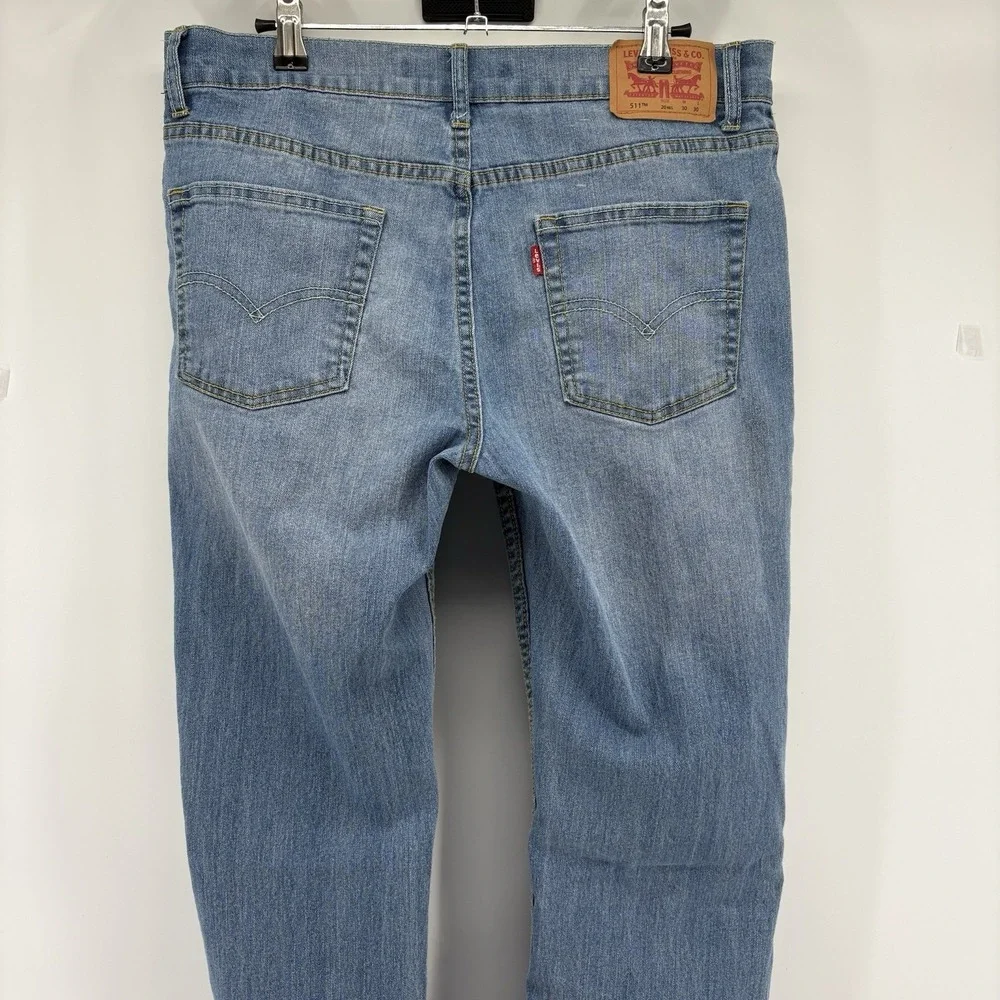 Levis these levi