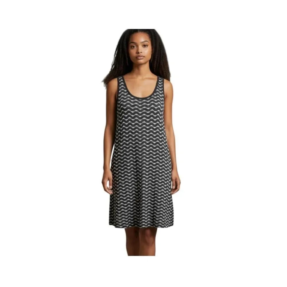 OLD NAVY BLACK & WHITE DRESS SZ.M EUC.