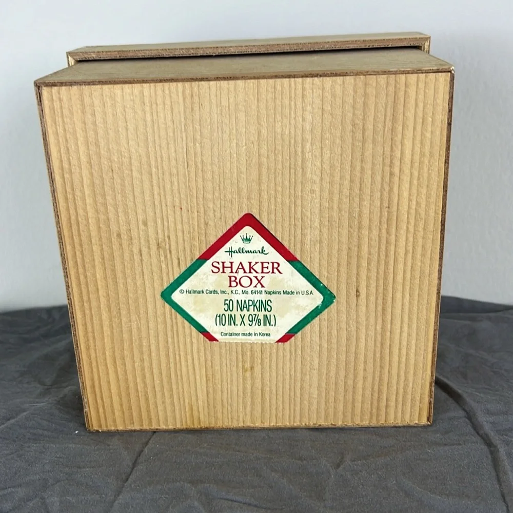 Hallmark vintage shaker