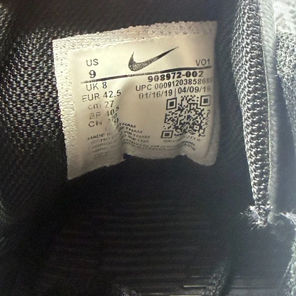 Nike product pair