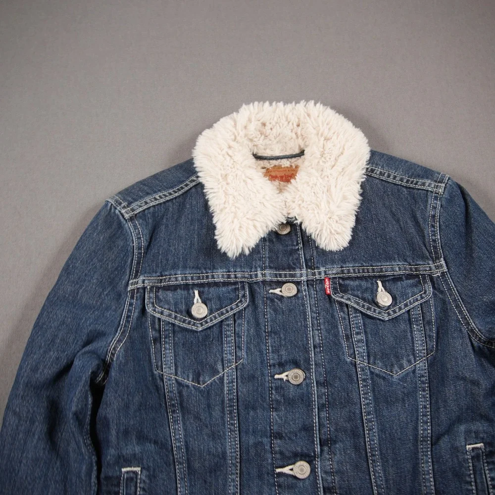 Levis levi sherpa