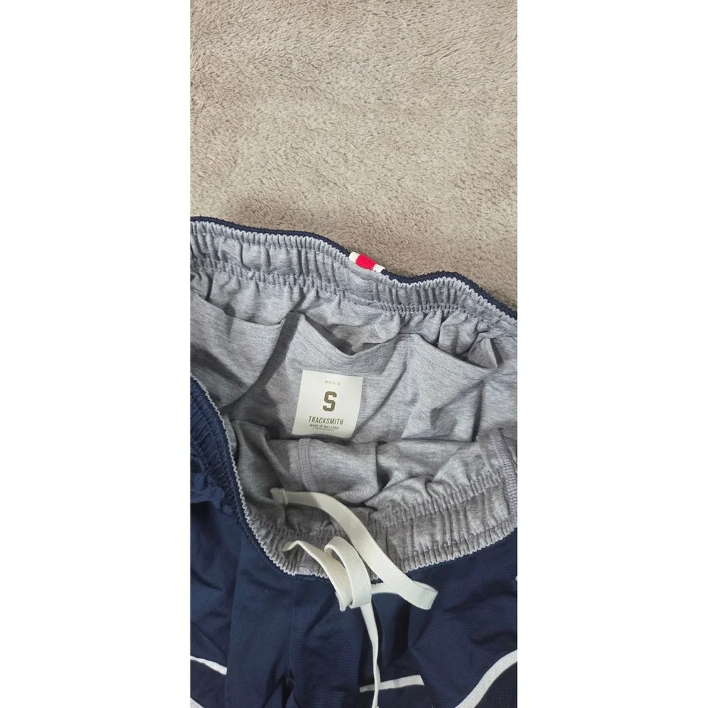 Tracksmith twilight running