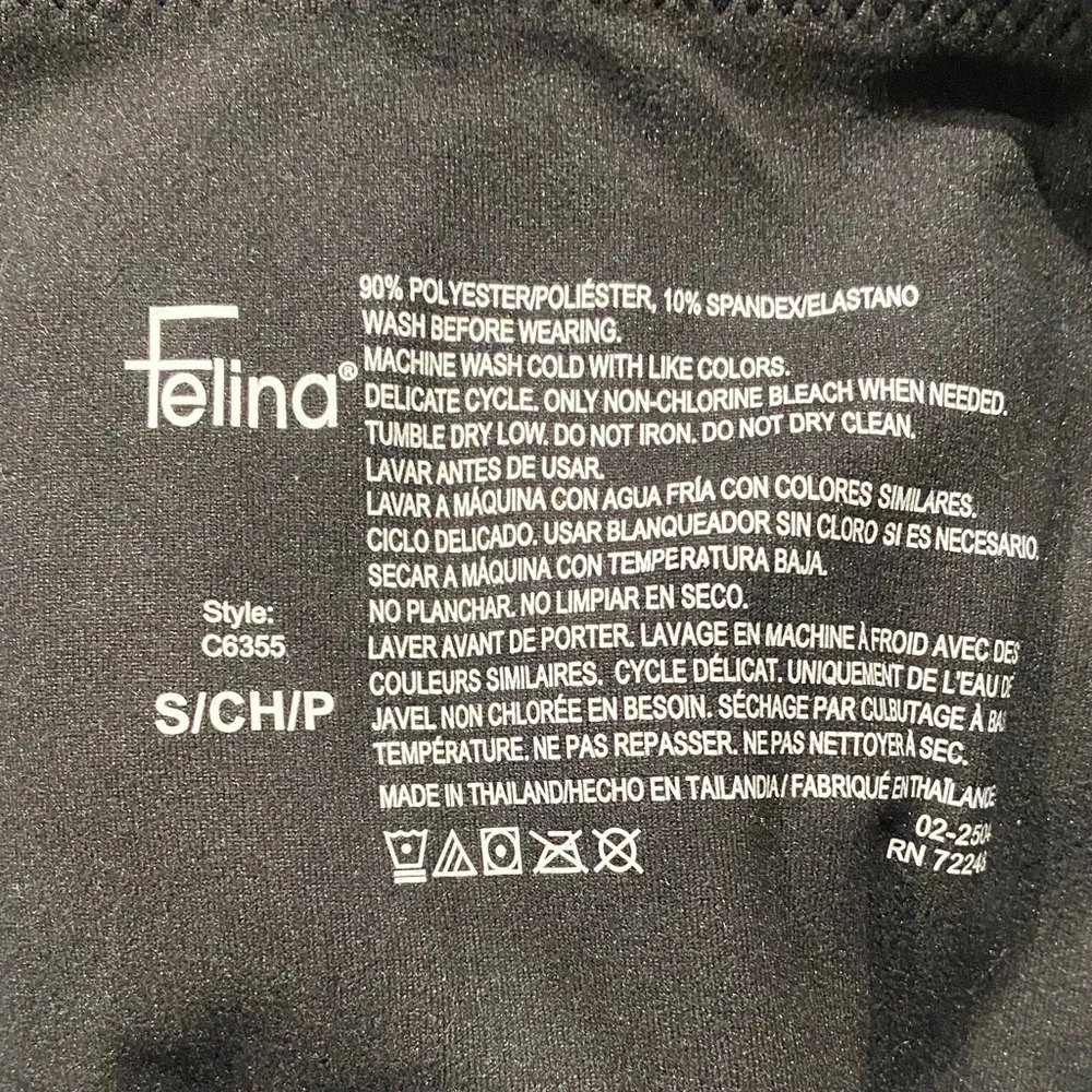 Felina sleek black
