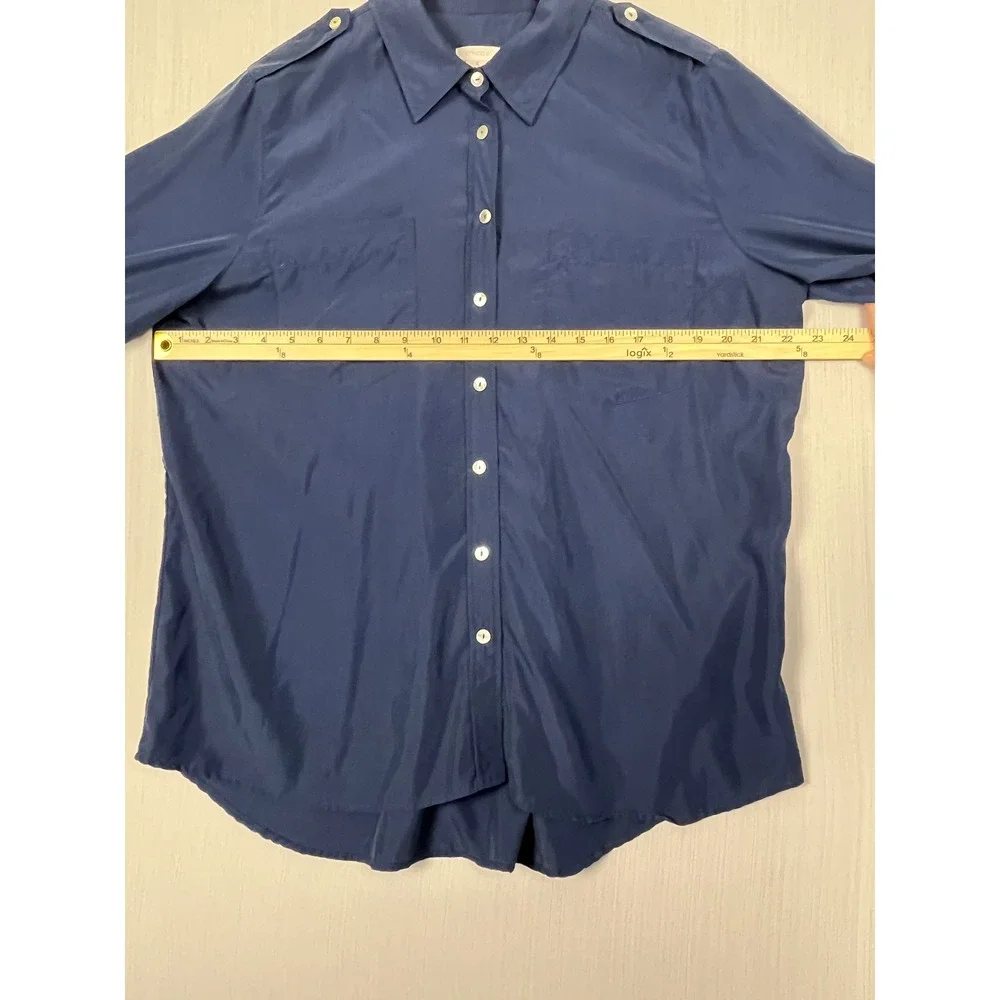 Chicos details brand