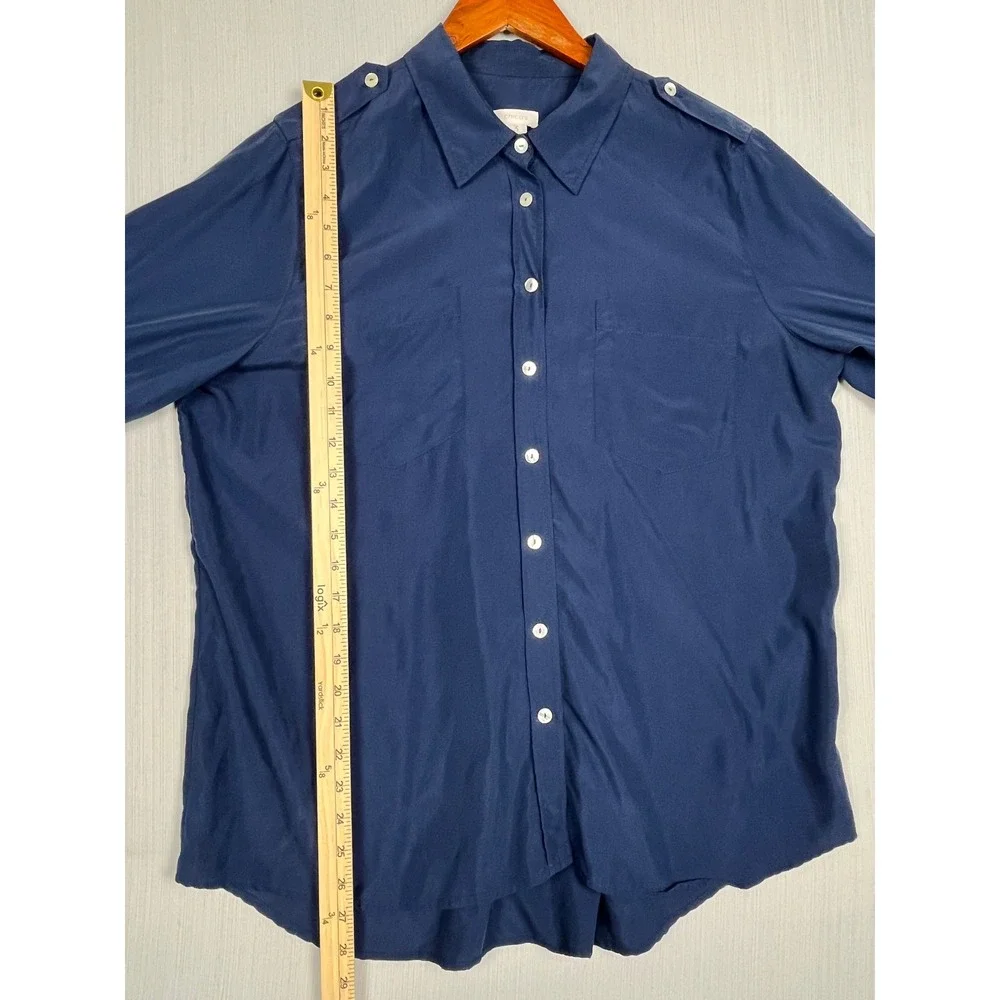 Chicos details brand
