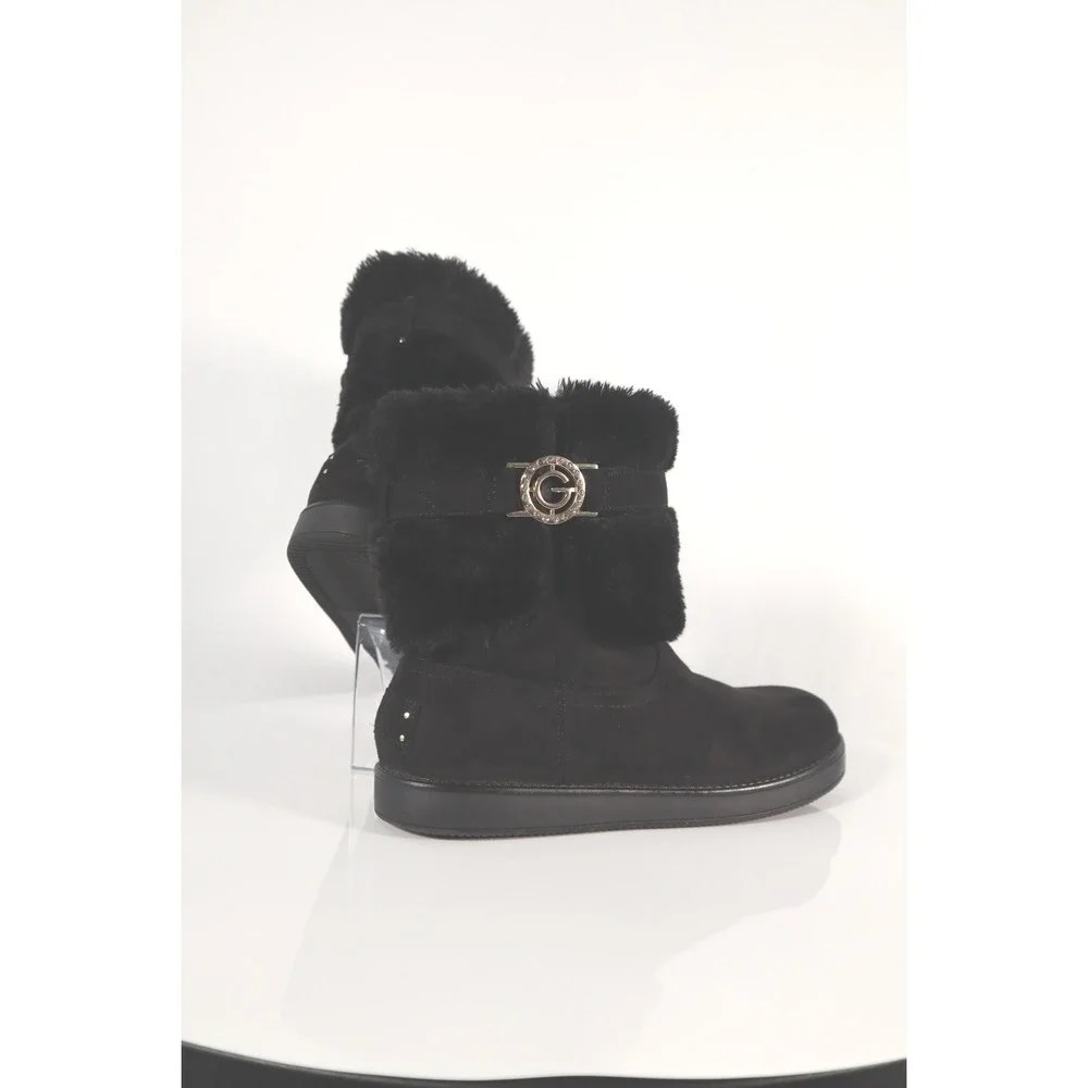 G by Guess by practical trim