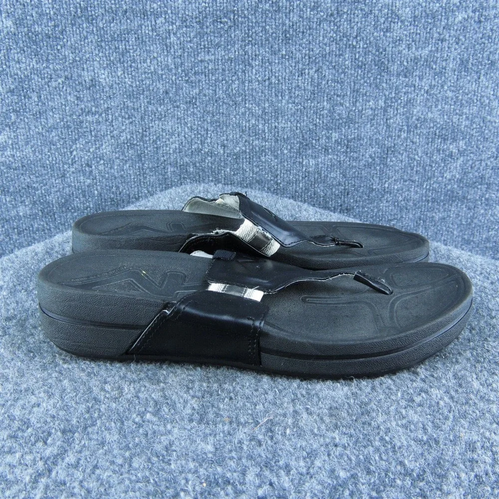 Anne Klein welcome shoe