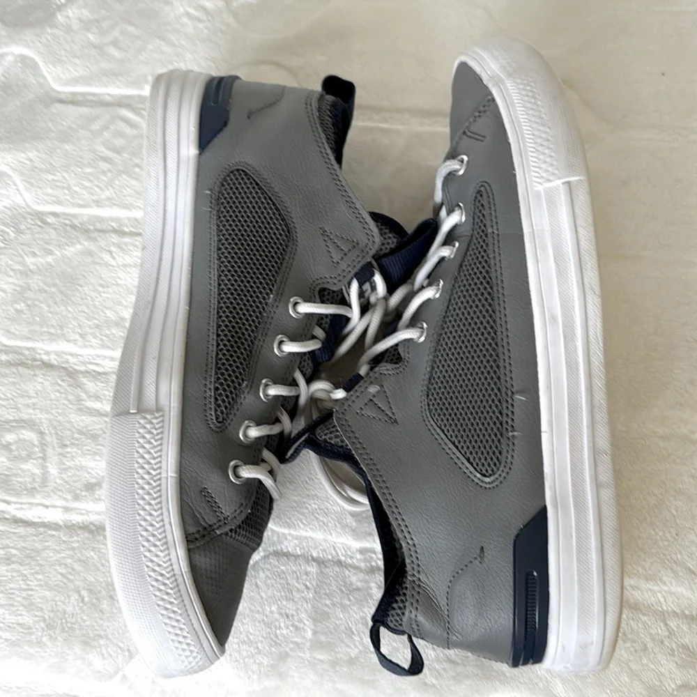 Converse pre loved