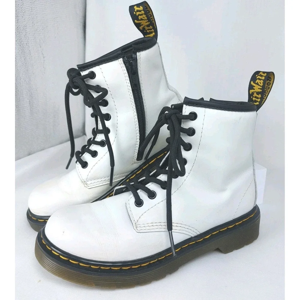 Doc Martens Dr. Martens *please note