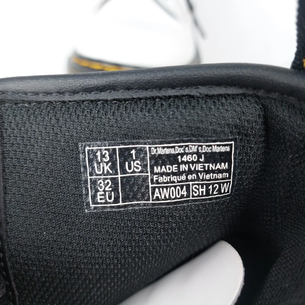 Doc Martens Dr. Martens *please note