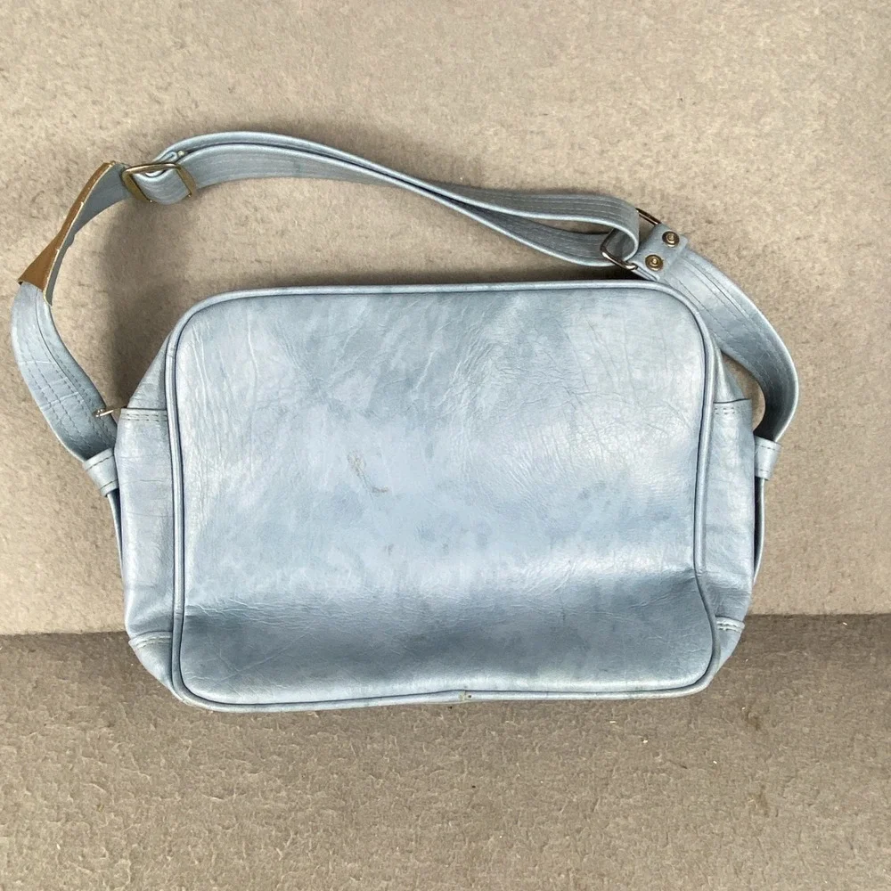 N/A excellent zippers