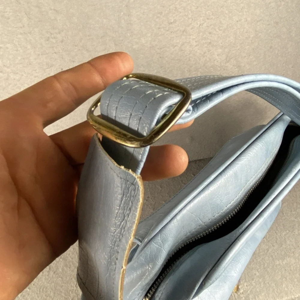 N/A excellent zippers