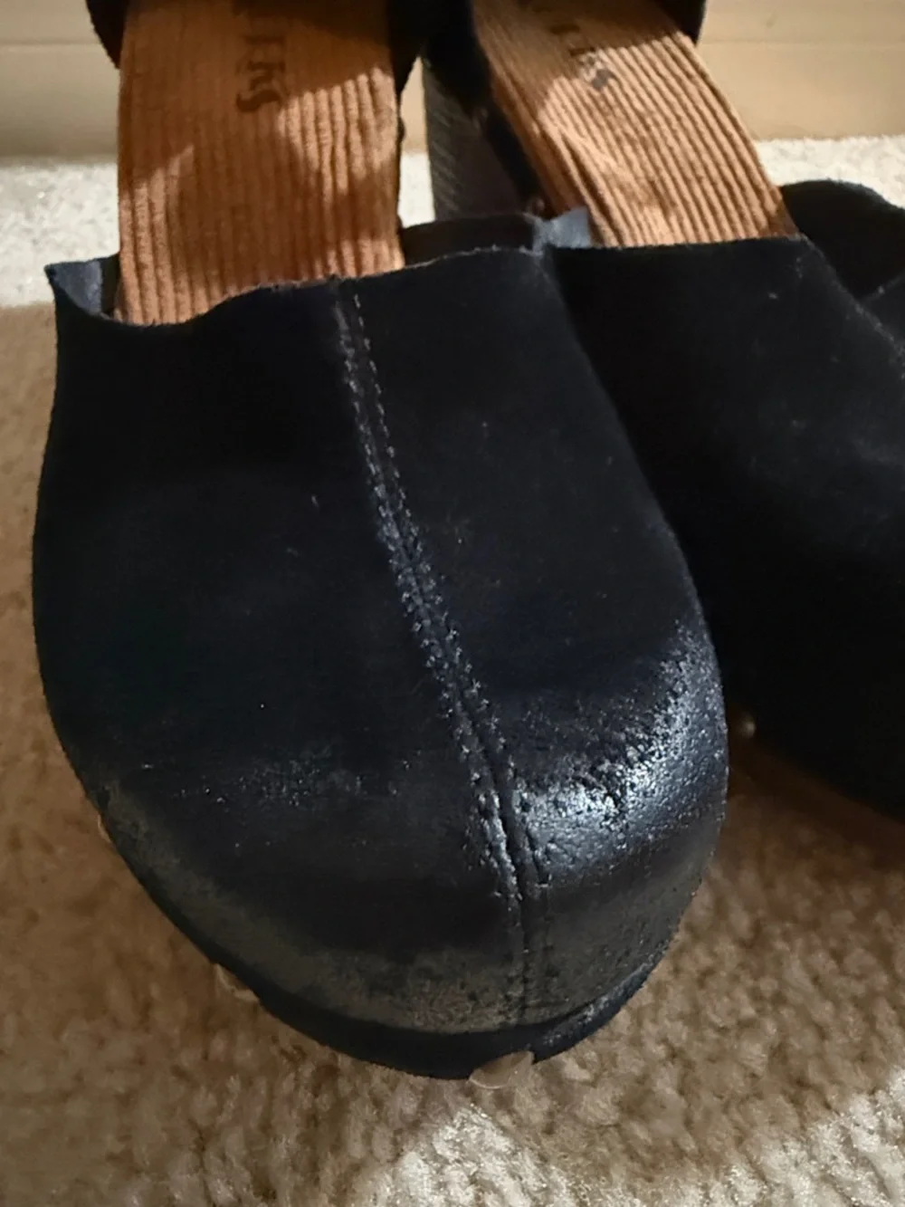 Kork-Ease stylish women