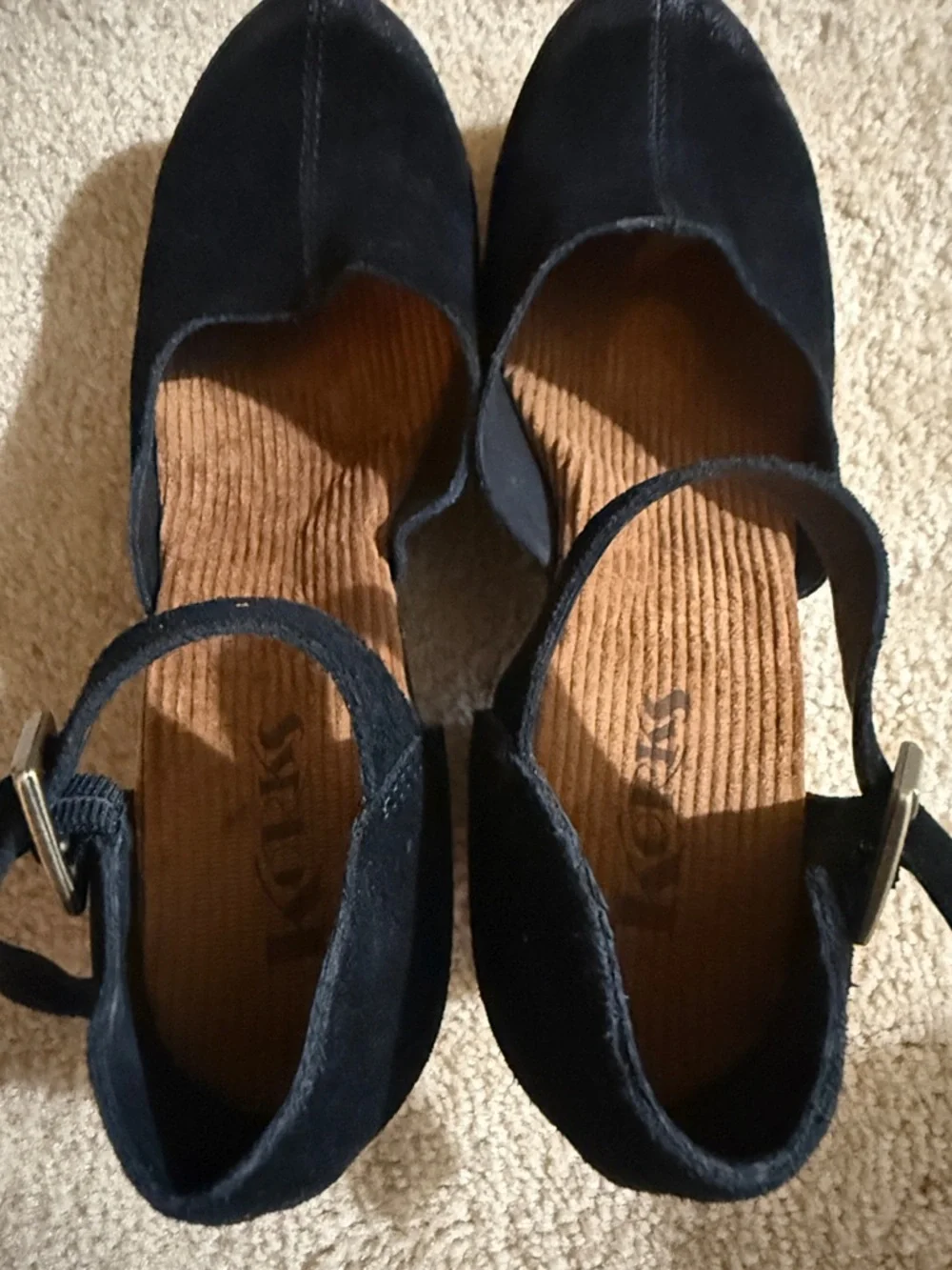 Kork-Ease stylish women