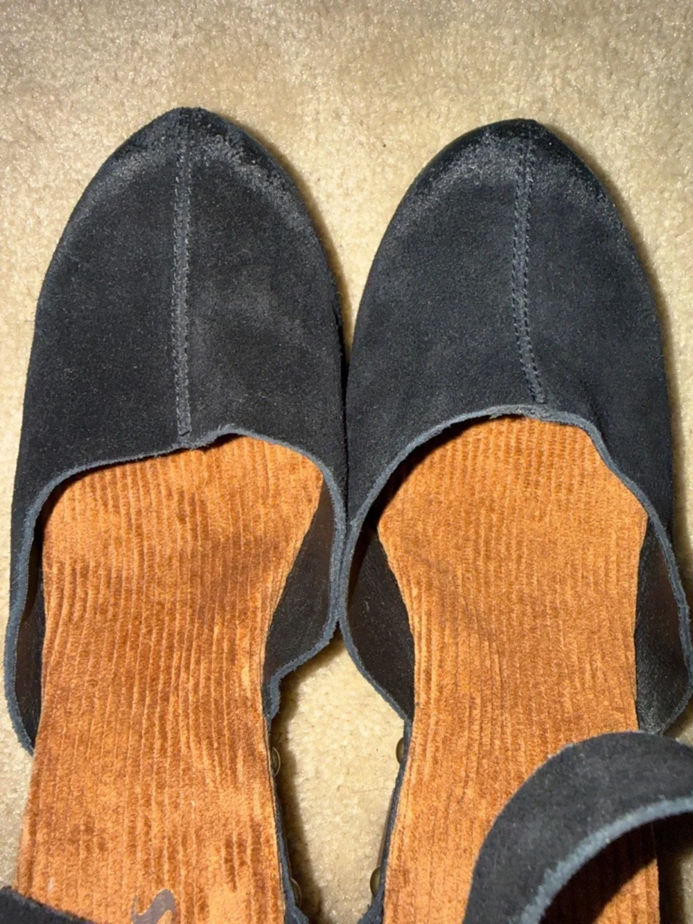 Kork-Ease stylish women