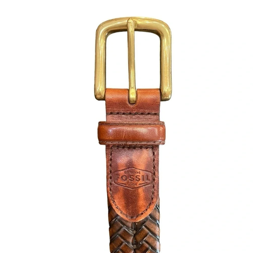 Fossil fastened genuine