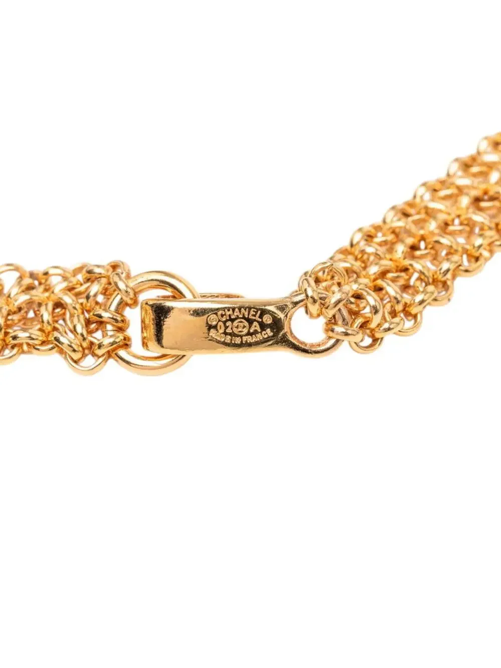 CHANEL elevate your