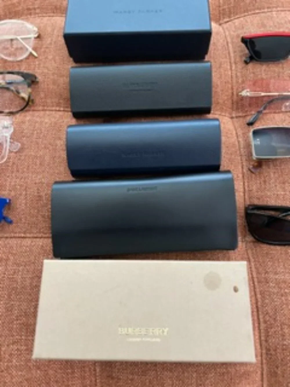 Various burberry warby