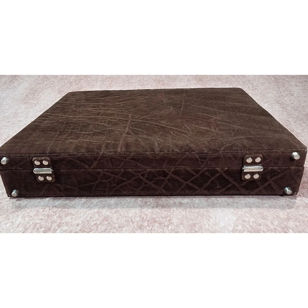 N/A vintage attache