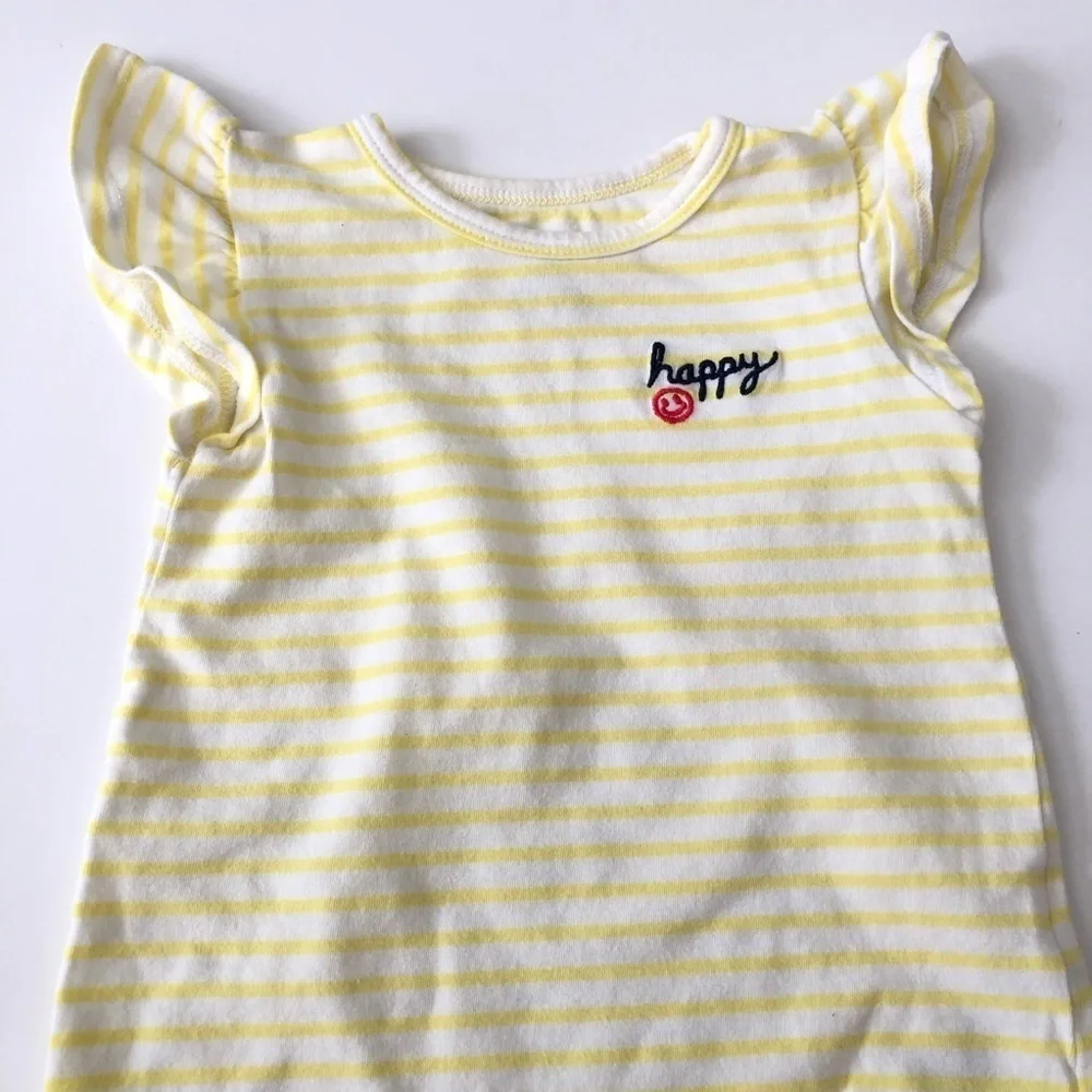 Carter’s Baby Girl Ruffle Sleeveless Top Size 12 Months