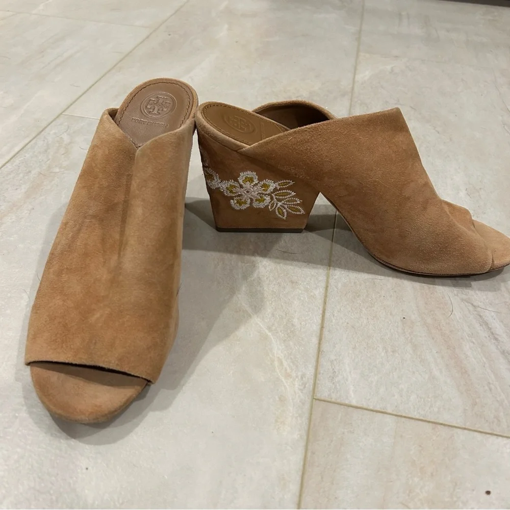 Tory Burch step into