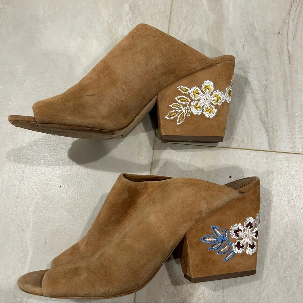 Tory Burch step into